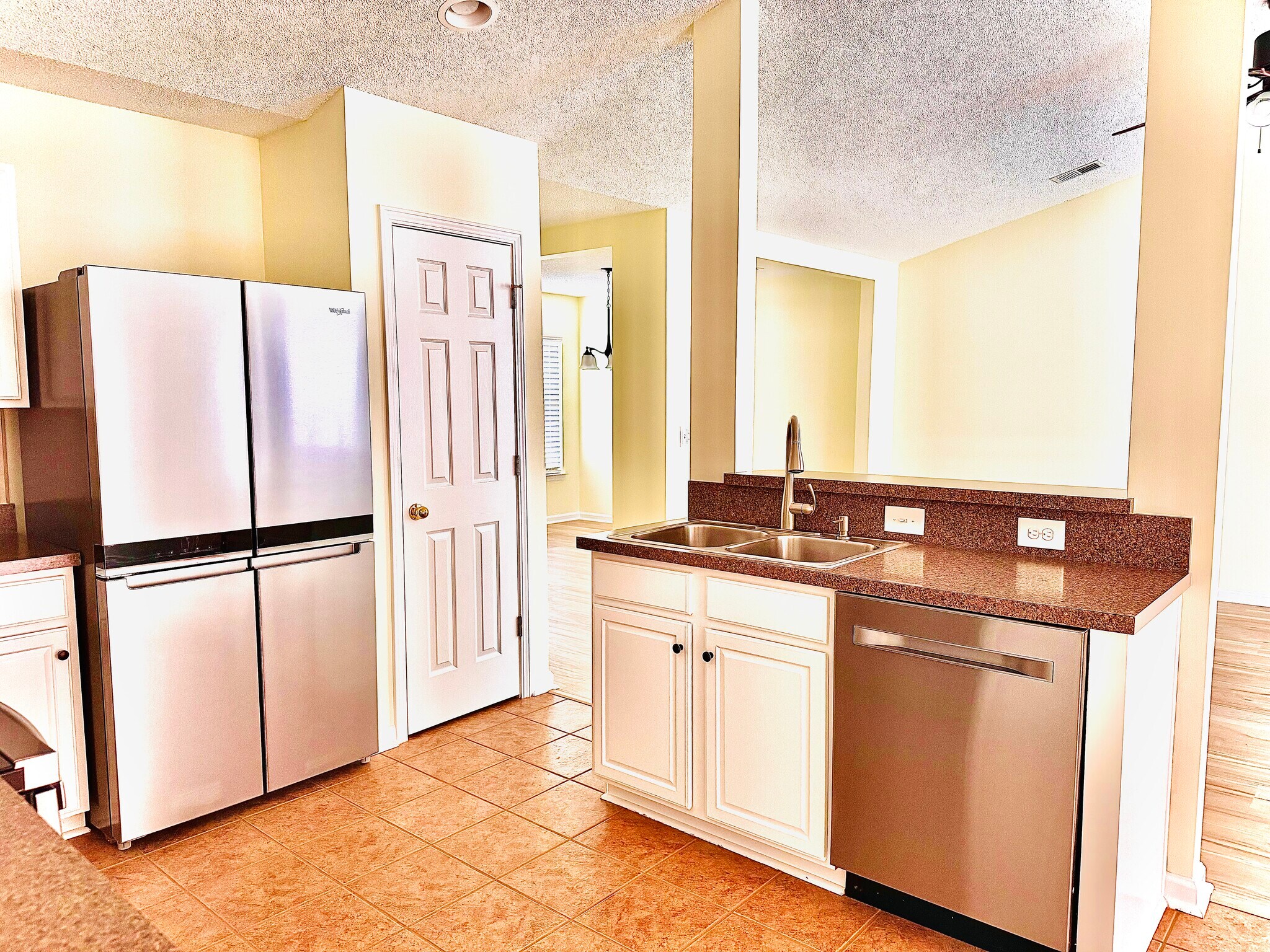 Building Photo - 188 Tibton Cir