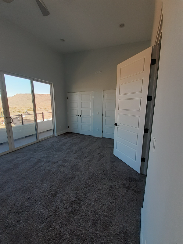 Building Photo - 1731 W Canyon View Dr