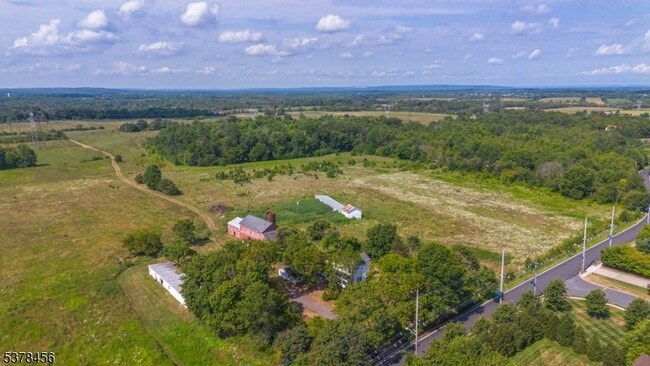 Building Photo - 289 Bennetts Ln