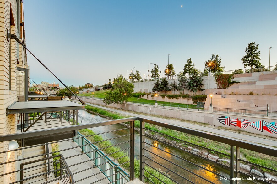 Building Photo - 1400 Little Raven St