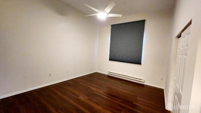 Building Photo - 838C Vail Rd