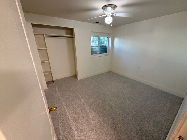 Building Photo - 4698 Colander Dr