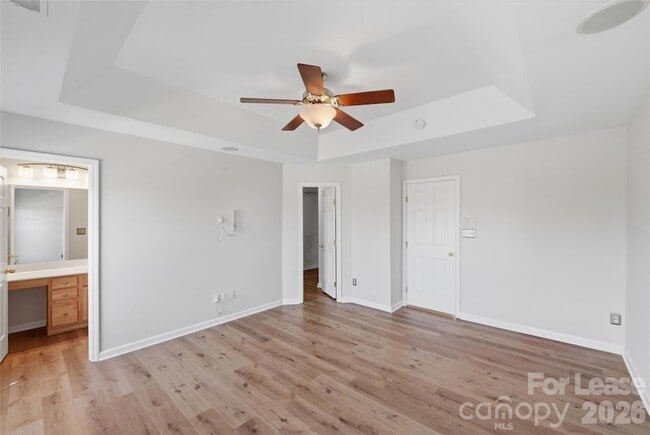 Building Photo - 4957 Sunburst Ln