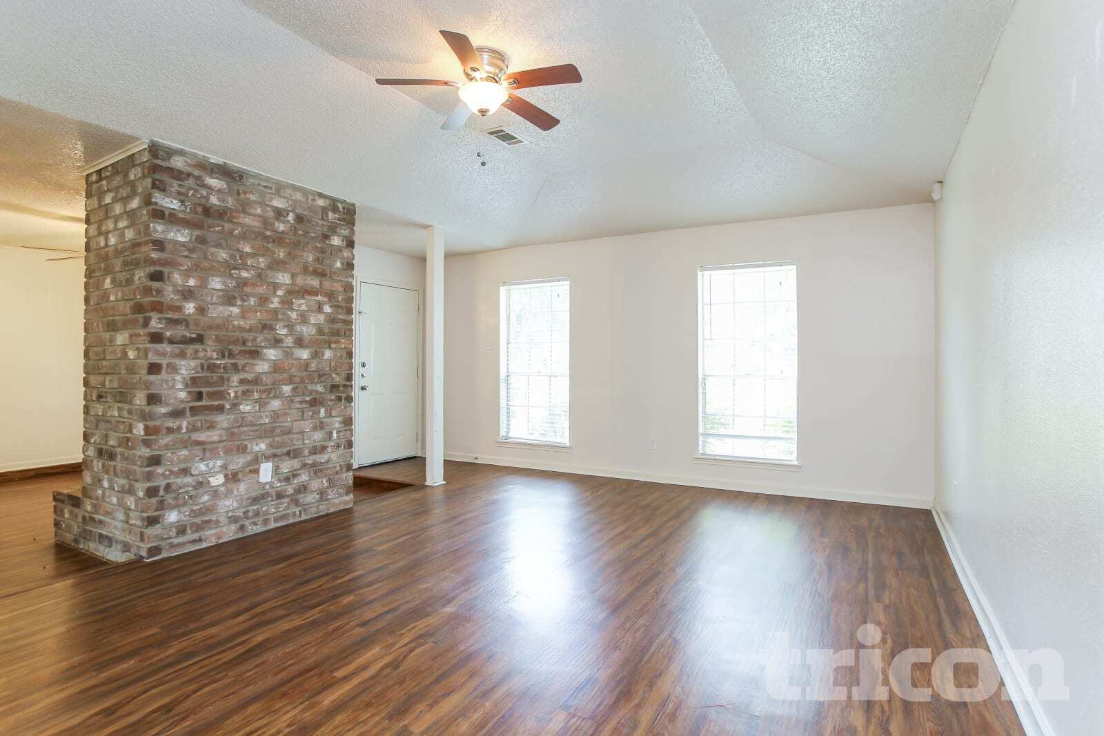 Building Photo - 4926 Algernon Dr