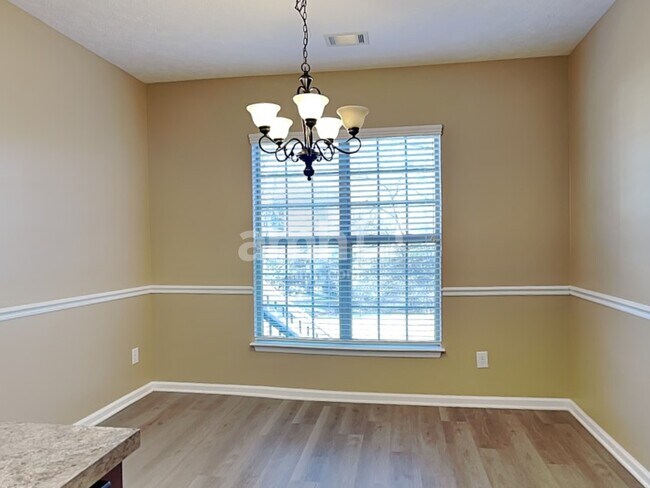 Building Photo - 115 Otter Glen Dr