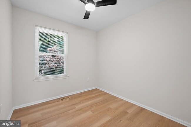 Building Photo - 6356 Ducketts Ln