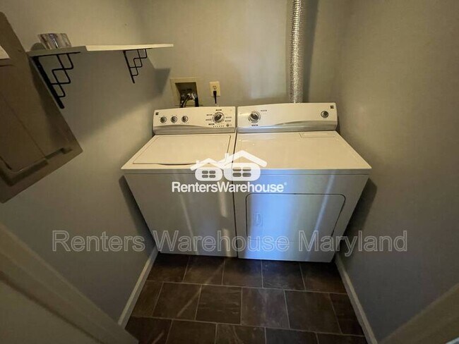 Building Photo - 1004 Jessicas Ct