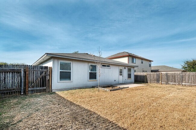 Building Photo - Great 3B/2B home in Austin Colony!