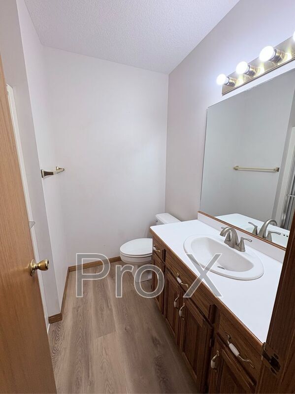 Building Photo - 124 W Briarbrook Ln