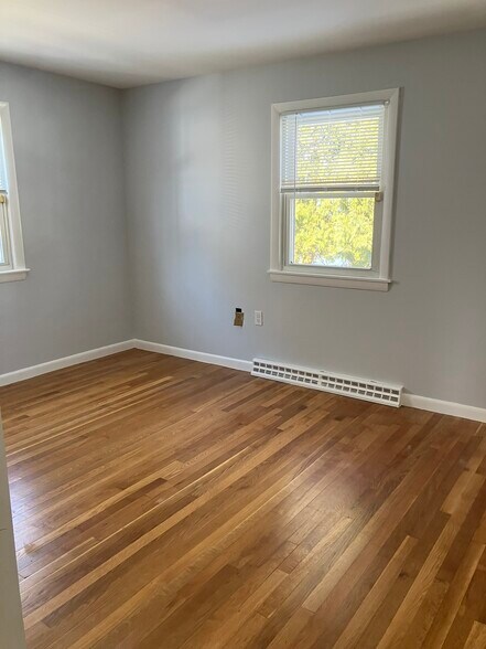 Building Photo - 34 Ottawa St