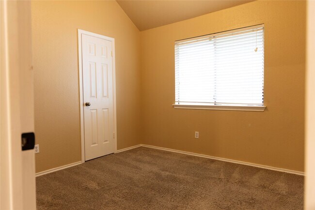 Building Photo - 22843 Powell House Ln