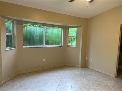 Building Photo - Charming 3-Bedroom Home in Fort Myers – An...