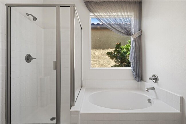 Building Photo - Sophisticated 3 Bedroom Retreat with Designer Finishes & Entertainer’s Backyard