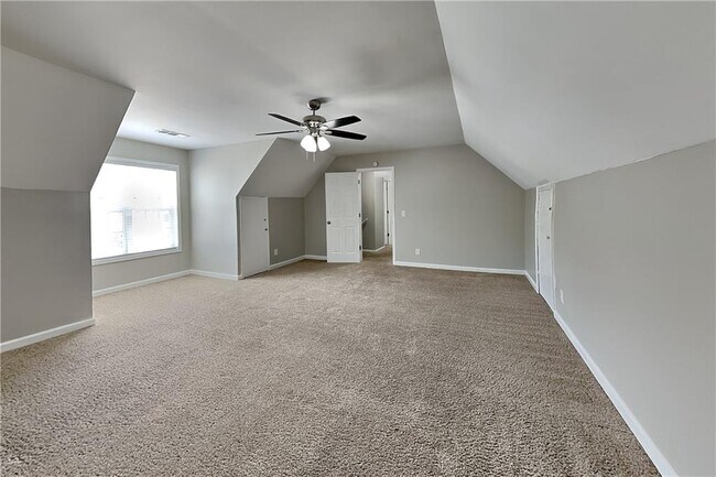 Building Photo - 45 Moreland Cir