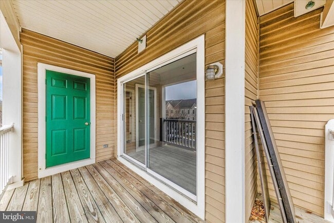 Building Photo - 13205 Cloppers Mill Dr