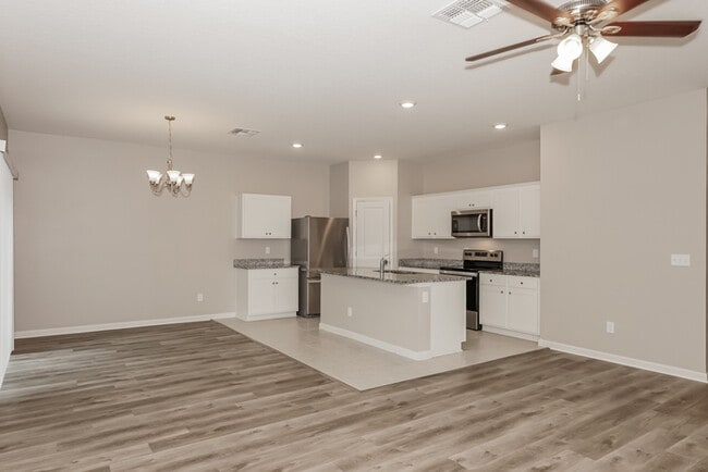 Building Photo - 1088 Cades Cv Wy