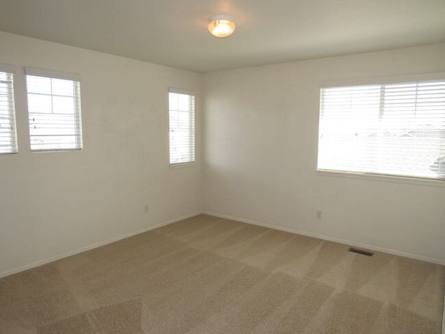 Building Photo - Gorgeous 3-Bedroom House in Stetson Hills