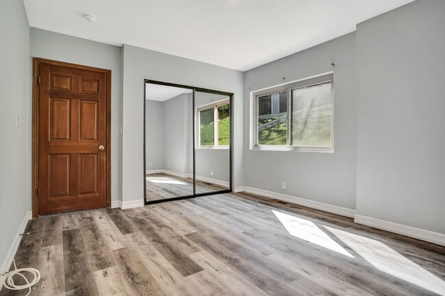 Building Photo - 15470 Longbow Dr