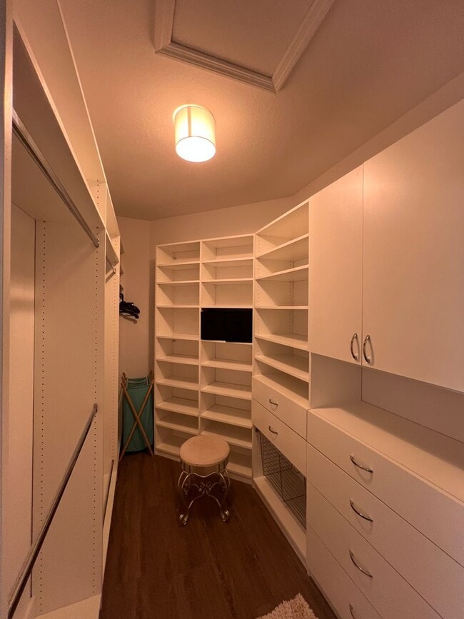 Building Photo - Now available! Ready-to-move-in condo in Sanford!