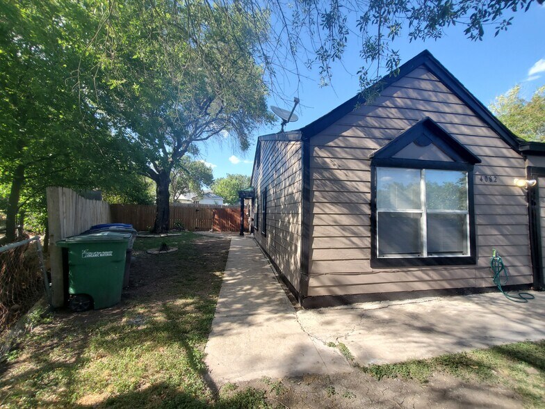 Building Photo - 4082 Enchanted Sun