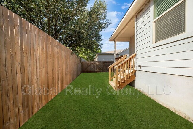 Building Photo - 236 Joseph Cir