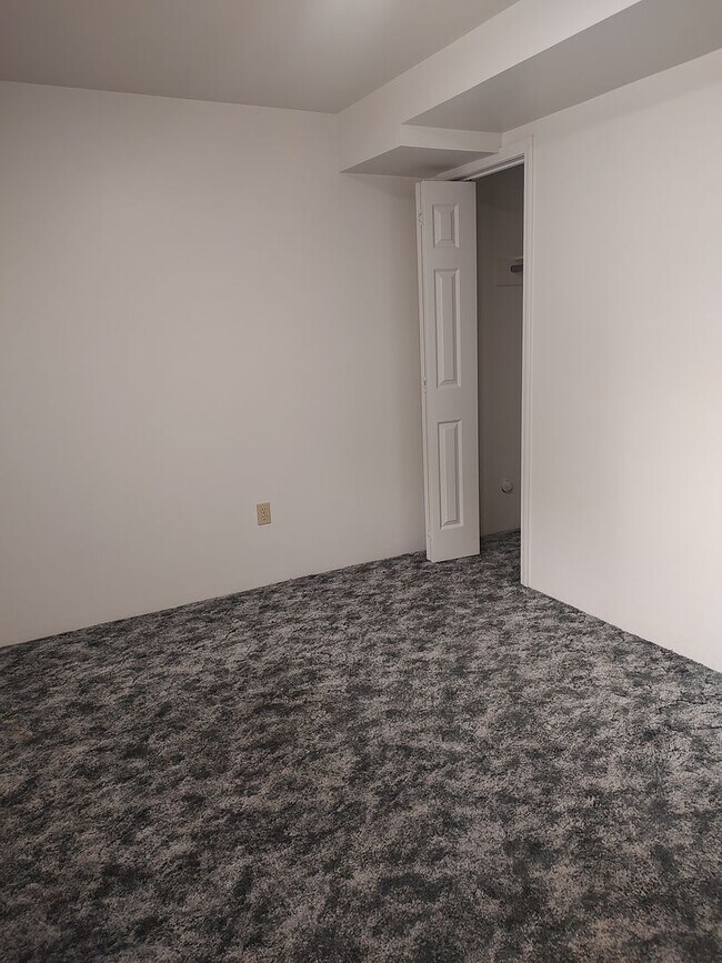 Building Photo - 1439 Terrace Dr