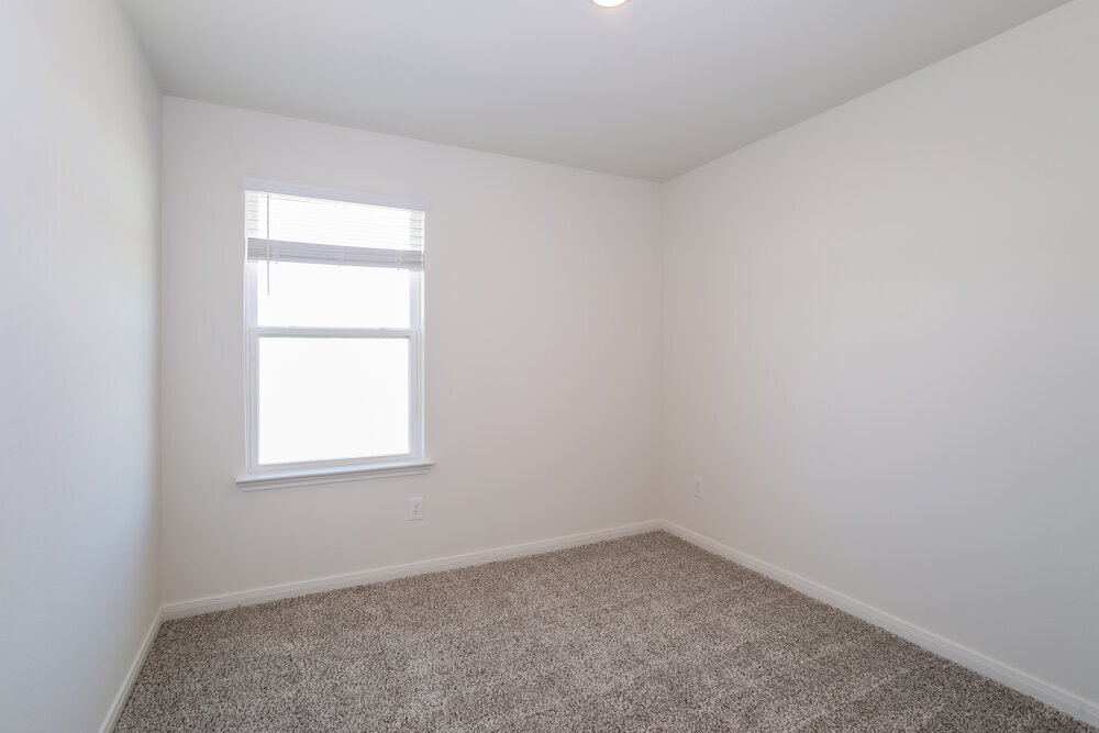 Building Photo - 220 Marsh Ln