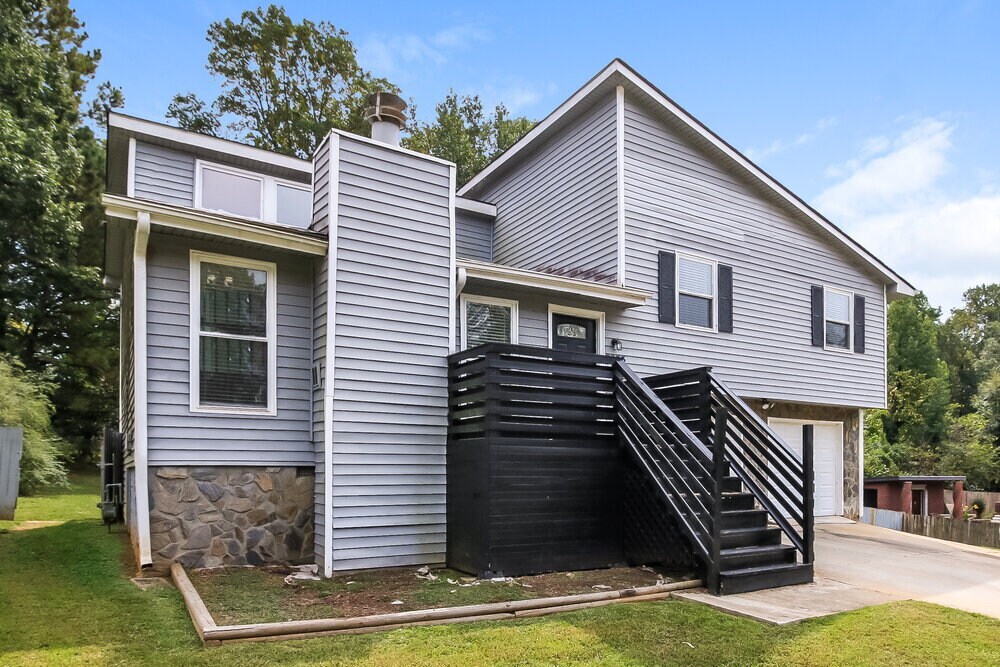 Building Photo - 3833 Chimney Mill Trail
