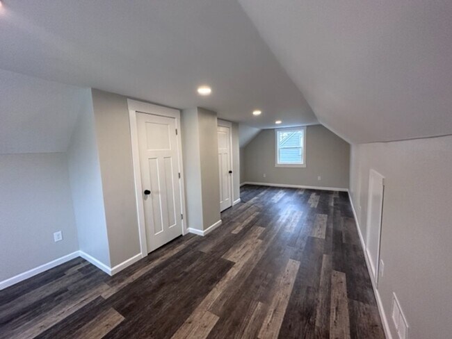 Building Photo - Fully Renovated 3BR Bungalow – Modern, Bright, Move-In Ready!