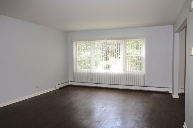 Building Photo - 1220 Marengo Ave
