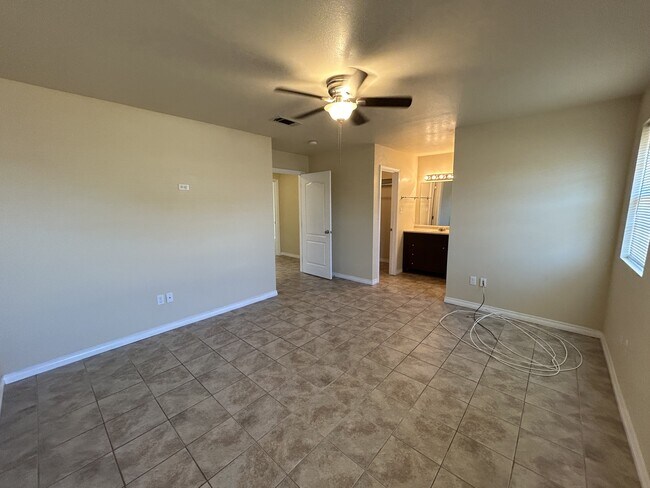 Building Photo - 3301 Pecan Dr