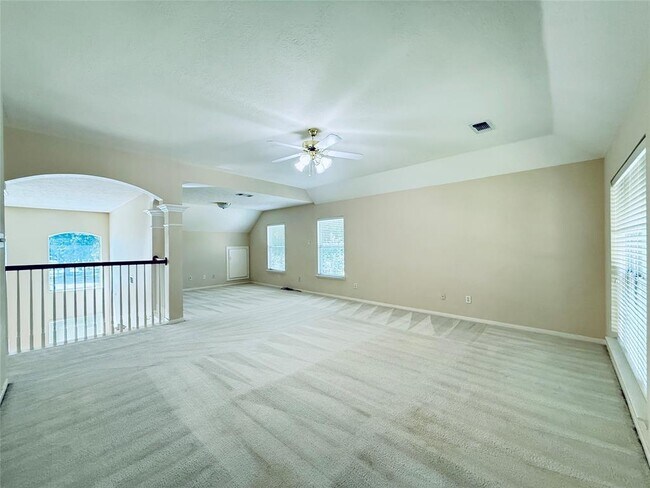 Building Photo - 2110 Winding Springs Dr
