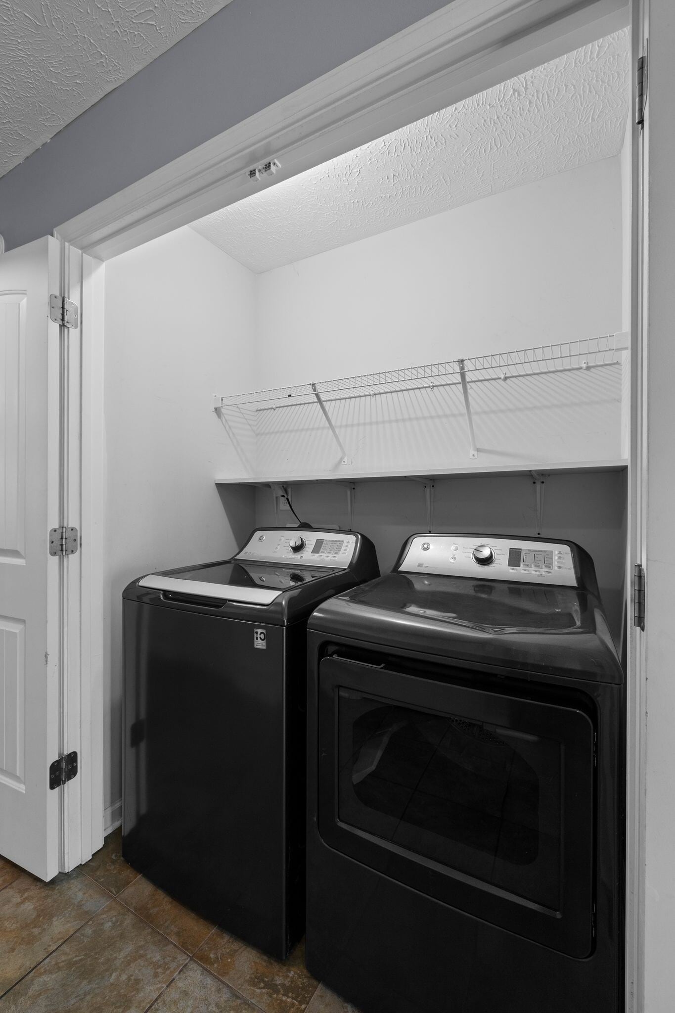 Building Photo - 911 Keepsake Diamond Ln