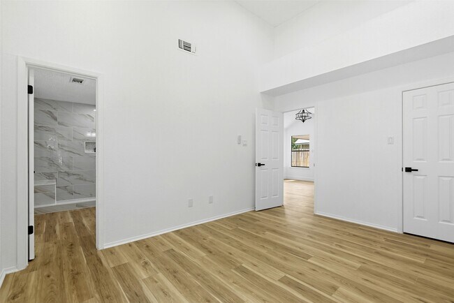 Building Photo - 18511 Headland Dr