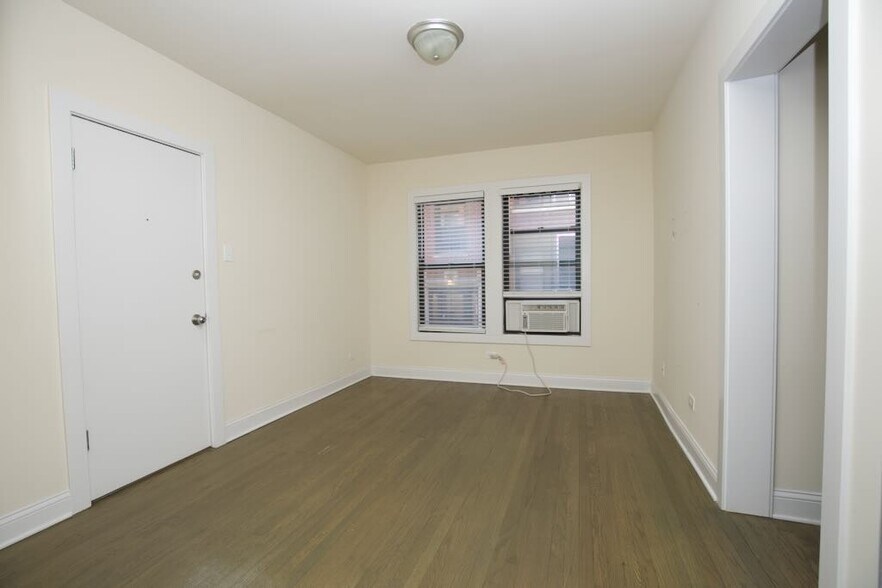 Building Photo - 2641 N Spaulding Ave
