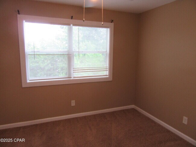 Building Photo - 513 Palermo Rd
