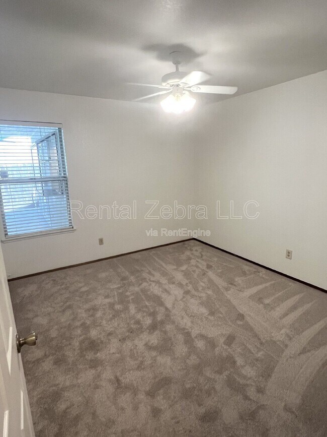 Building Photo - 2125 Northridge Dr