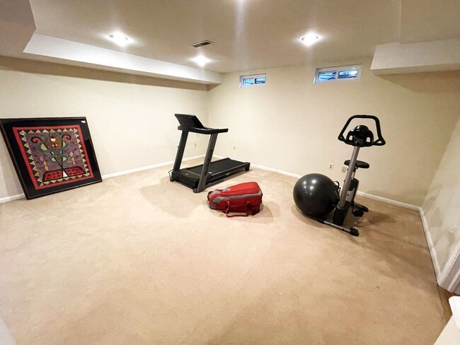Building Photo - 13209 Lantern Hollow Dr