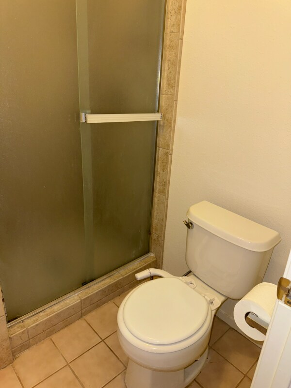 Building Photo - 284 W Lexington Ave