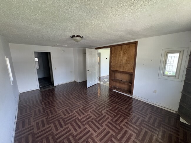 Building Photo - 1287 E Willard Ave
