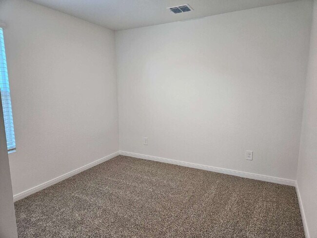 Building Photo - New Construction Home Ready for Immediate Move-In!