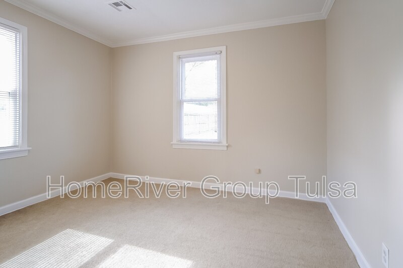 Building Photo - 1308 S 75th E Ave
