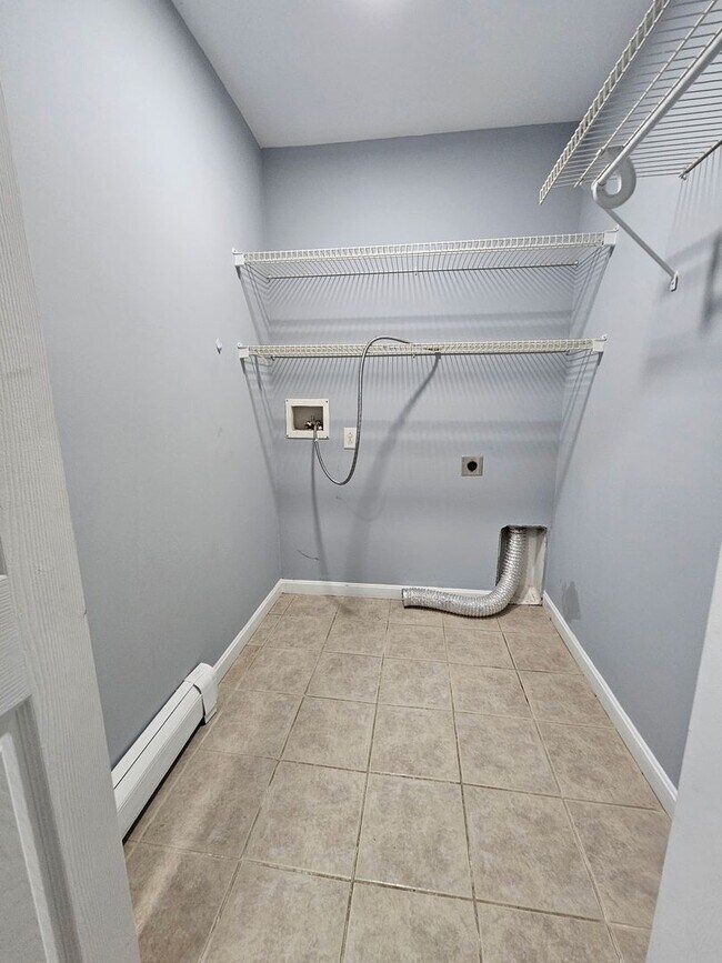 Building Photo - Sun-Filled 3BR/2BA Condo with Two Private Decks