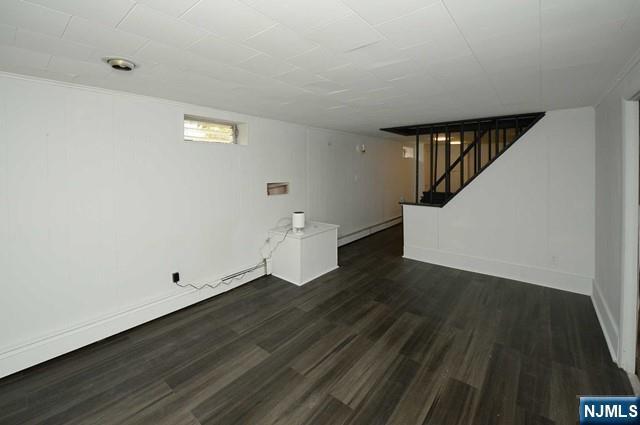 Building Photo - 38-49-49 Vanore Dr