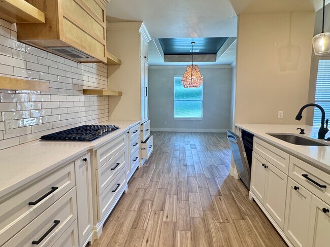 Building Photo - 1308 Lemon Ranch Rd