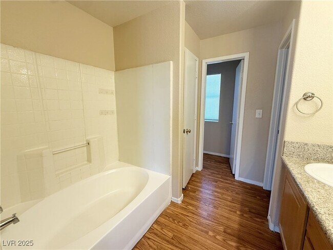 Building Photo - 5057 Midnight Oil Dr