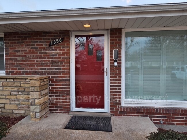 Building Photo - 1358 Highmont Dr