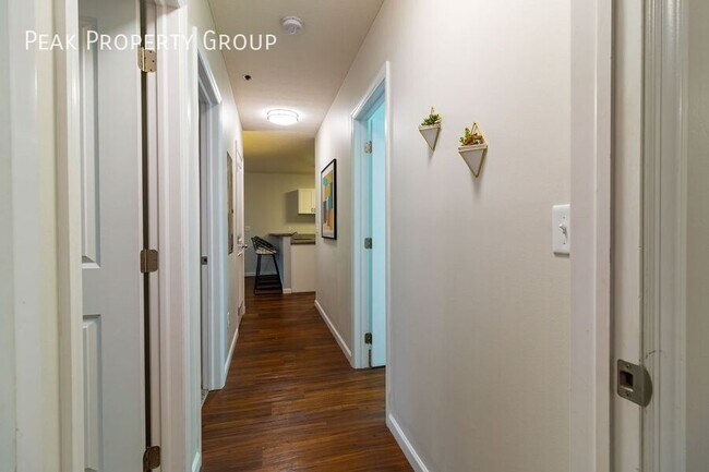 Building Photo - 254 Chittenden Ave