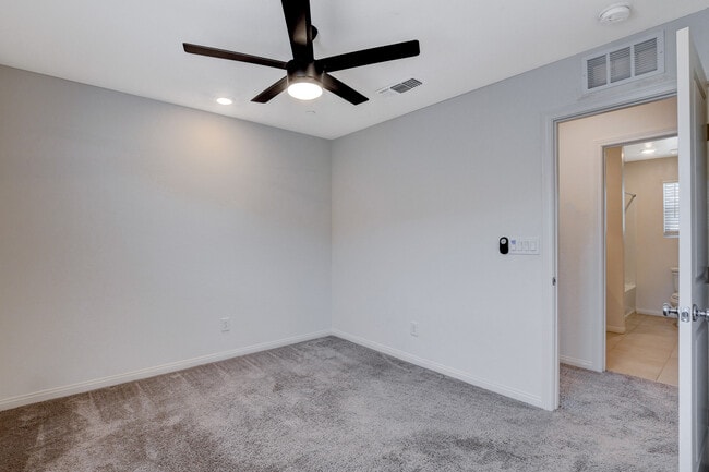 Building Photo - 8439 Vacarez Dr