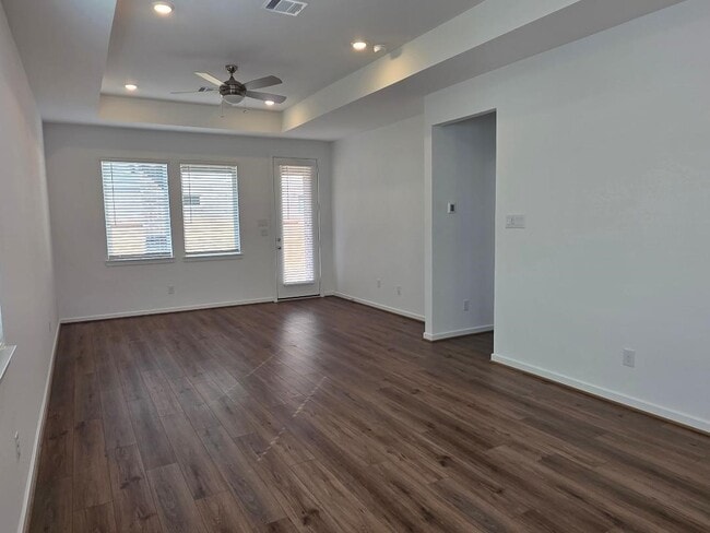 Building Photo - 18218 Hibiscus Crescent Ln